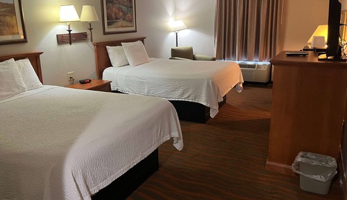 Zimmer, 2 Queen-Betten, Nichtraucher