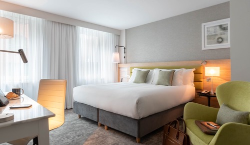 Signature Queen Room