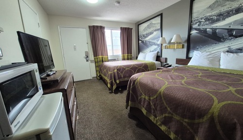 Zimmer, 2 Doppelbetten, Nichtraucher (Pet-friendly)