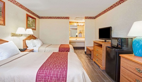 Zimmer, 2 Queen-Betten, Nichtraucher