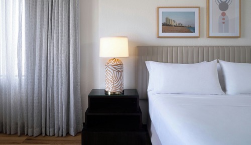 Zimmer, 1 King-Bett, Eckzimmer