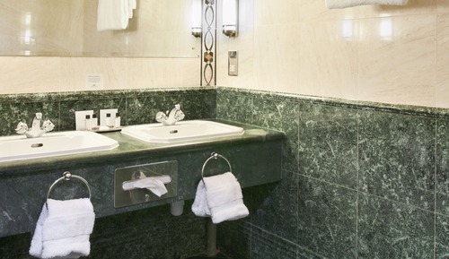 Standardzimmer, 1 Doppelbett und Schlafsofa