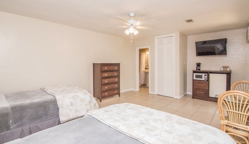 Standardzimmer, 2 Doppelbetten