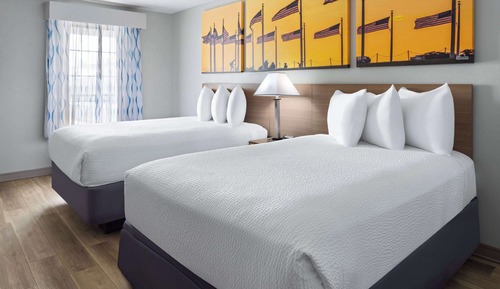 Standardzimmer, 2 Doppelbetten, Raucher, Mikrowelle