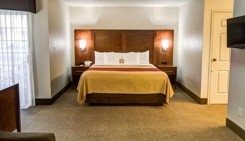 Zimmer, 1 King-Bett und Schlafsofa, barrierefrei, Nichtraucher