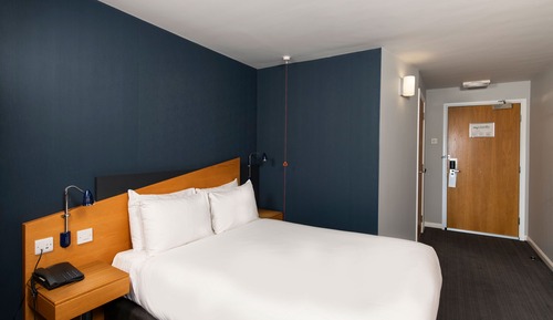 Zimmer, 1 Doppelbett, barrierefrei (with Free Hot Breakfast)