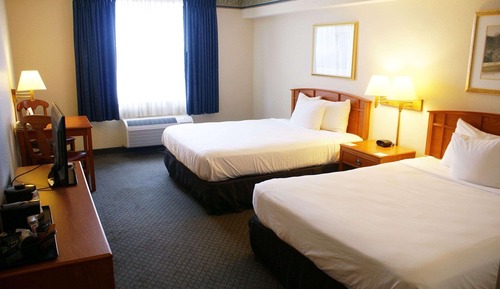 Zimmer, 2 Queen-Betten, Nichtraucher