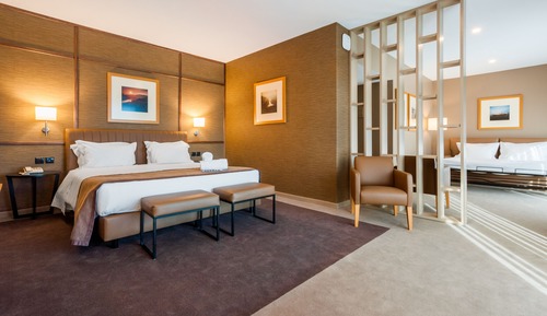 Junior-Suite, 1 King-Bett und Schlafsofa, Stadtblick
