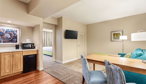 Suite, 1 King-Bett, barrierefrei, Badewanne (Mobility & Hearing)