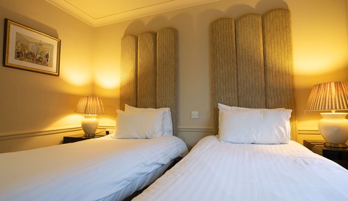 Standard-Zweibettzimmer