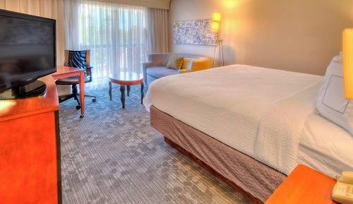 Zimmer, 1 King-Bett und Schlafsofa