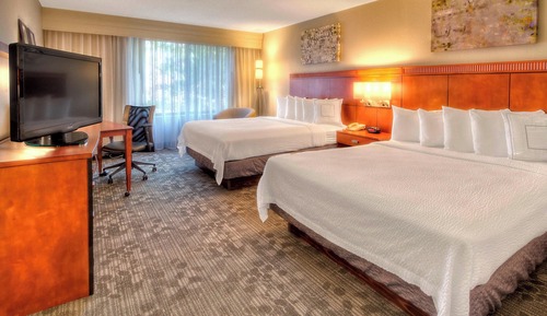 Zimmer, 2 Queen-Betten