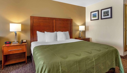 Suite, 1 Queen-Bett und Schlafsofa, Nichtraucher (Upgrade)