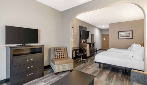 Suite, Mehrere Betten, barrierefrei, Badewanne (with Sofabed)