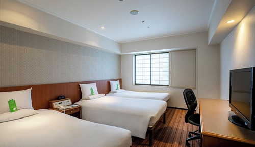 Superior-Dreibettzimmer, Nichtraucher (2 Single Beds and 1 Extra Bed)