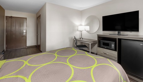 Zimmer, 1 Doppelbett, barrierefrei, Nichtraucher (Mobility, Roll-In Shower w/ Grab Bar)