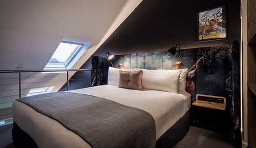 Deluxe-Loft