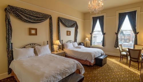 Doppelzimmer, 2 Queen-Betten