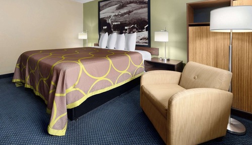 Traditional-Zimmer, 1 King-Bett