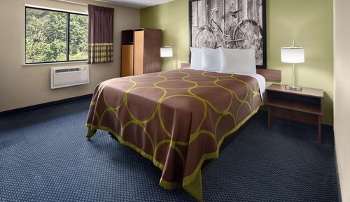 Traditional-Zimmer, 1 Queen-Bett