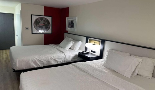 Zimmer, 2 Queen-Betten, Nichtraucher (Shower Only)