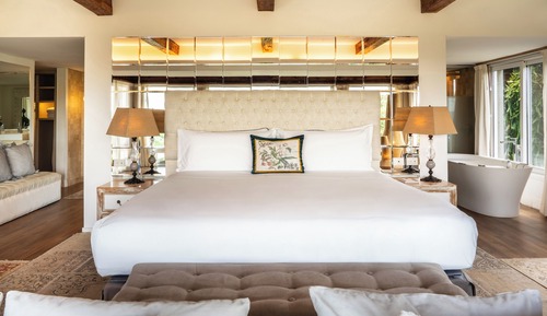 Presidential-Suite (Family, Falls View 5 adt)