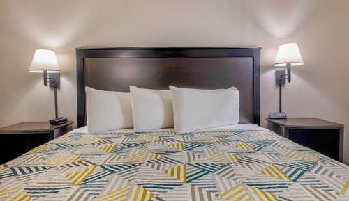 Deluxe-Suite, 1 King-Bett, Nichtraucher, Kühlschrank und Mikrowelle