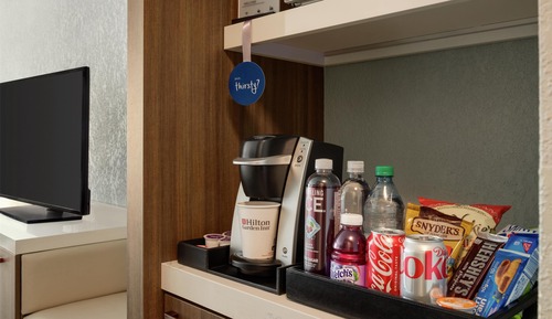 Zimmer, 2 Doppelbetten (Drinks & Snacks)