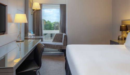 Superior-Zimmer, 1 Queen-Bett