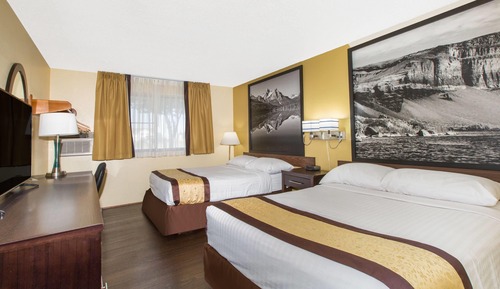 Zimmer, 2 Queen-Betten, Nichtraucher (Pet-Friendly)