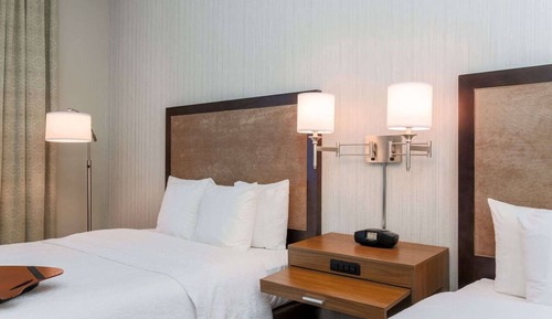 Zimmer, 2 Doppelbetten, Nichtraucher