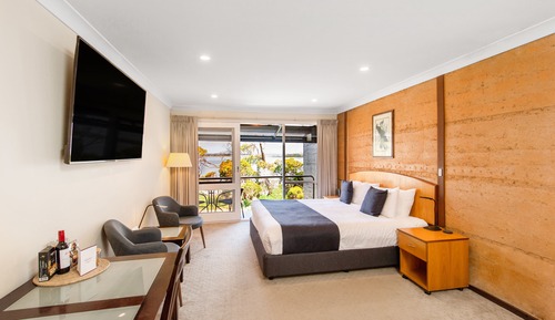 Superior-Studiosuite (Waterview)