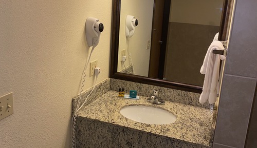 Basic-Zimmer, 1 King-Bett, barrierefrei