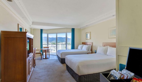 Classic-Zweibettzimmer, 2 Doppelbetten, Bergblick