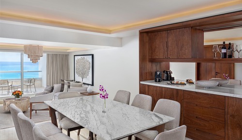 Grand-Zimmer, 1 King-Bett, eingeschränkter Meerblick