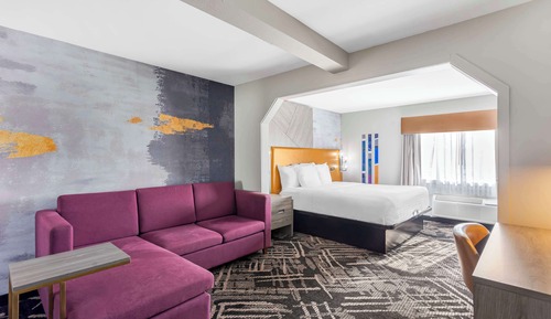 Suite, 1 King-Bett, Nichtraucher, Kühlschrank und Mikrowelle