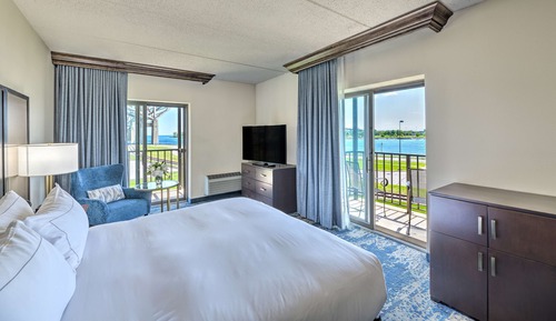 Premium-Zimmer, 1 King-Bett, Flussblick, Eckzimmer