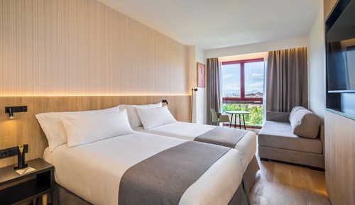 Dreibettzimmer, Parkblick