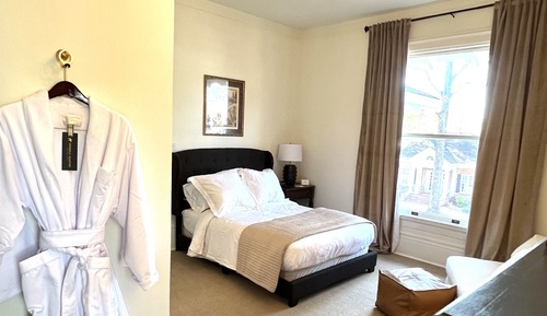 Exclusive-Einzelzimmer, mit Bad (Jackson - Guest Suite)