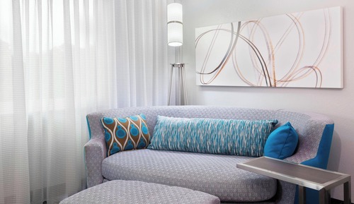 Zimmer, 1 King-Bett und Schlafsofa (Mobility/Hearing Accessible, Tub)