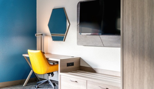 Standardzimmer, 1 King-Bett, barrierefrei (Comm & Mobil, Accessible Tub)