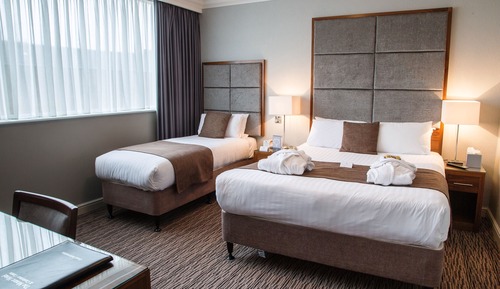 Familienzimmer, Mehrere Betten