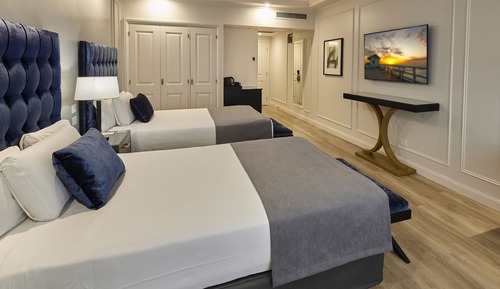 Deluxe-Zimmer, 2 Doppelbetten, Stadtblick