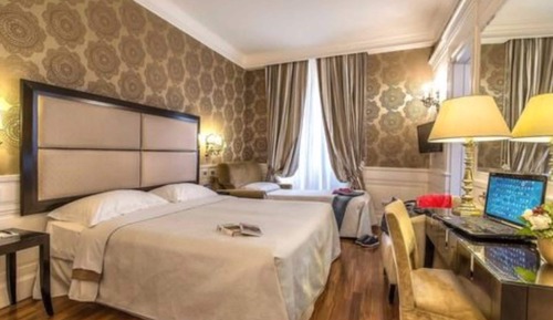 Dreibettzimmer