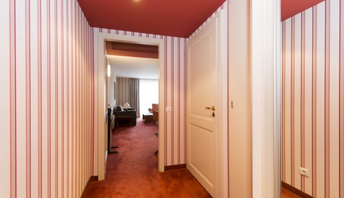 Apartment (Prestige)