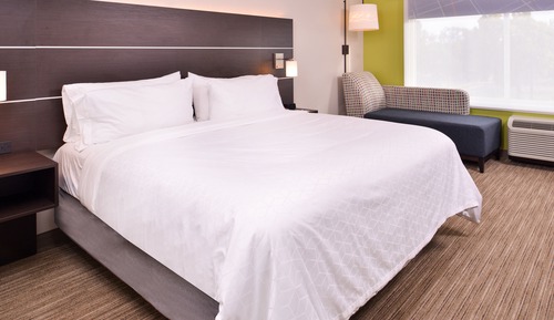 Standardzimmer, 1 King-Bett, barrierefrei (Communications, Roll-In Shower)