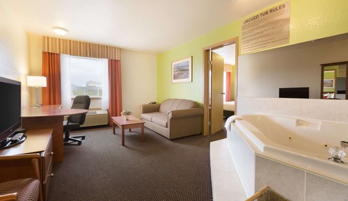 Luxury-Suite, 1 King-Bett, Nichtraucher (One-Bedroom)