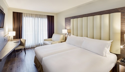 Dreibettzimmer (2 Adults + 1 Child)