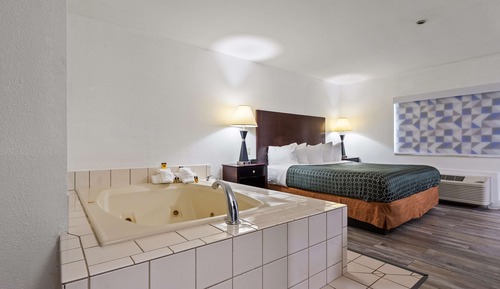 Suite, 1 King-Bett, Nichtraucher, Whirlpool