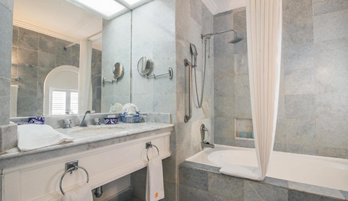 Brisas Beach Club King Bed